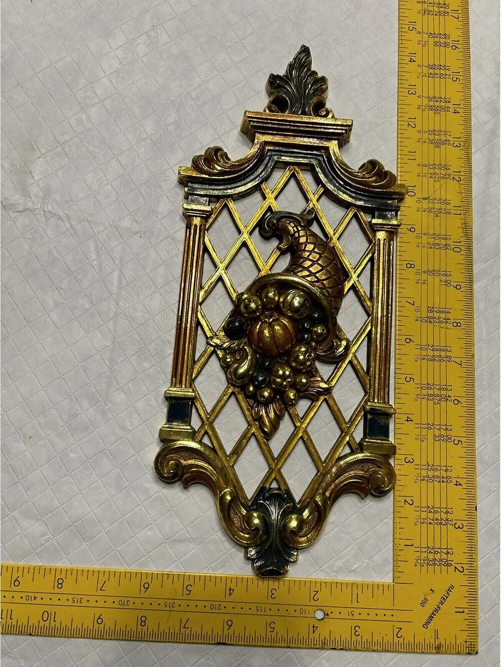 Vintage Set 2 Gold Wall Plaques Flowers Cornucopia Syroco Dart Industries 1971